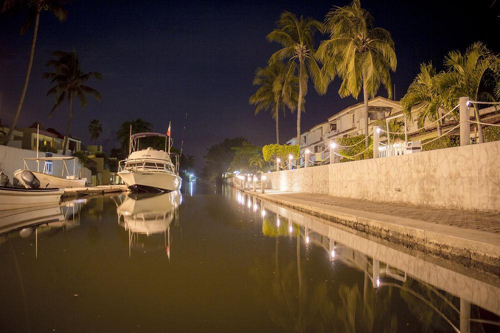 Cabo Blanco Hotel And Marina 巴拉德纳维达 外观 照片