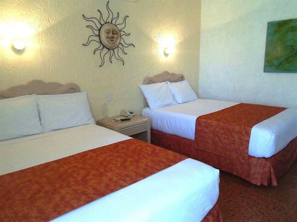 Cabo Blanco Hotel And Marina 巴拉德纳维达 外观 照片