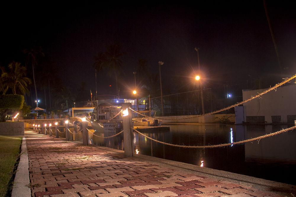 Cabo Blanco Hotel And Marina 巴拉德纳维达 外观 照片